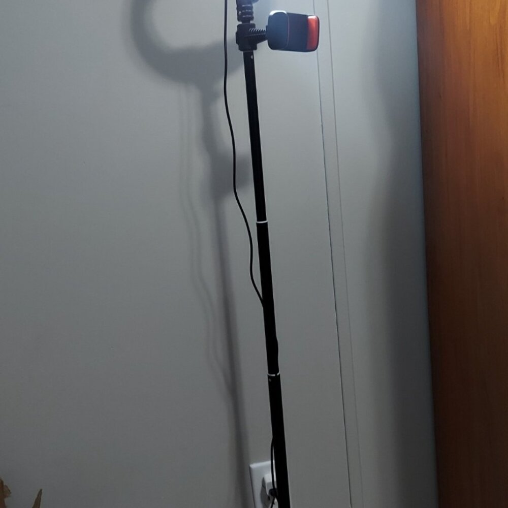 ADJUSTABLE RING LIGHT - Picture 3 of 3